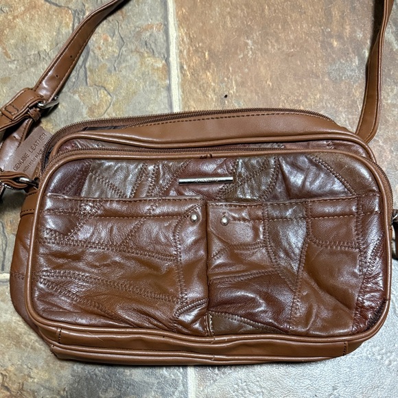 Jaclyn Smith Rich Brown Leather Messenger Bag - Picture 1 of 8